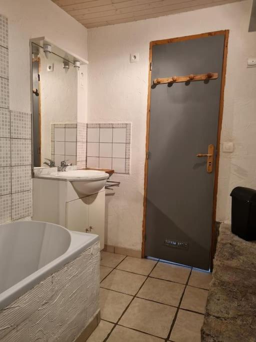 Apartamento Ecurie - 4 A 6 Personnes